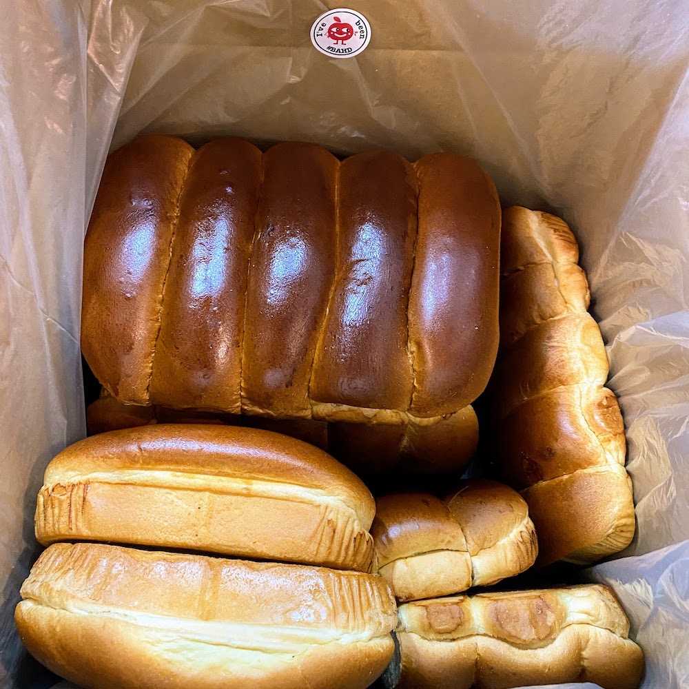 The-New-England-Hot-Dog-Bun-Royale-by-Big-Apple-Hot-dogs-2-1000x1000-3