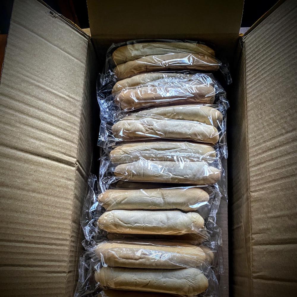 bun-top-sliced-7-5-inch-hot-dog-rolls-9894