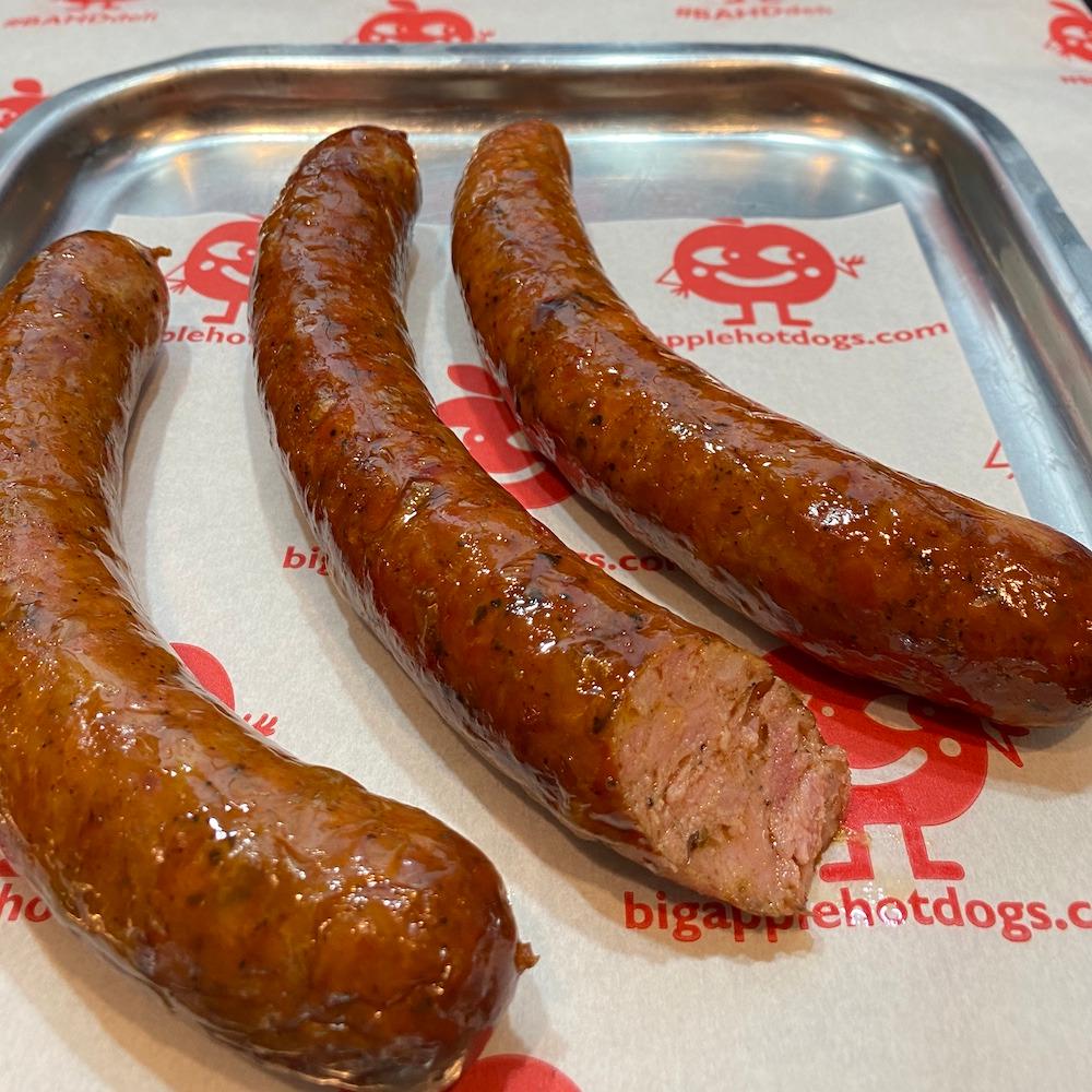 The-Royale-With-Cheese-on-platter-By-Big-Apple-Hot-Dogs-1000x1000