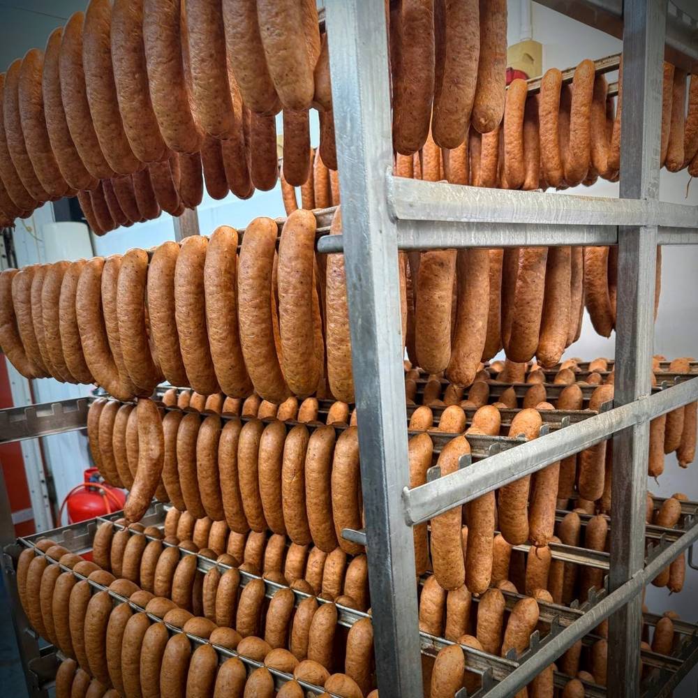 big-apple-hot-dogs-big-dog-royale-on-racks-1
