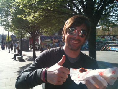 Big Apple Hot Dogs gets thumbs up!