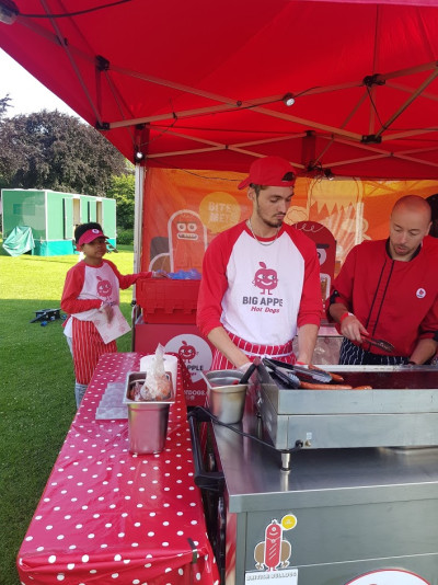 Big Apple Hot Dogs pop-up stand
